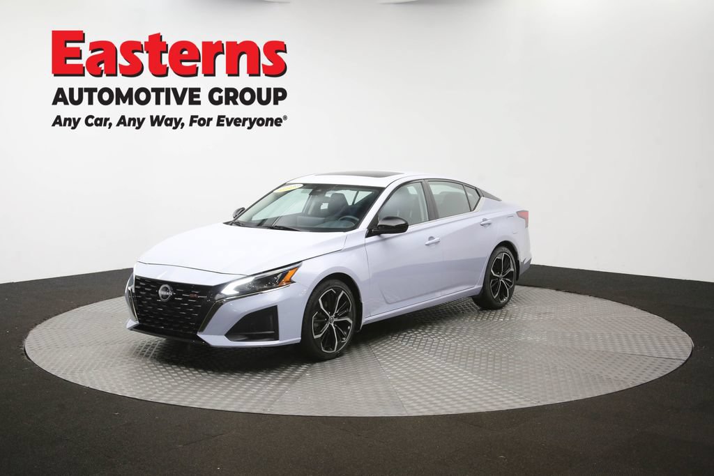 Used 2025 Nissan Altima 2.5 SR w/ SR Premium Package FWD image 58