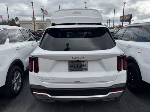 New 2026 Kia Sorento S image 3