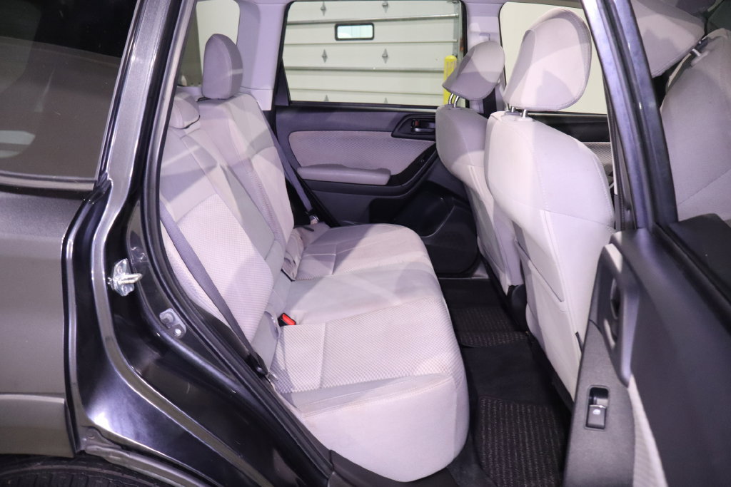 Used 2018 Subaru Forester 2.5i Premium w/ All-Weather Package AWD/4WD image 32