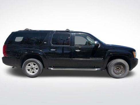 Used 2008 Chevrolet Suburban LT w/ LT Preferred Equipment Group image 4