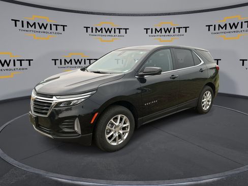 Used 2024 Chevrolet Equinox LT image 1