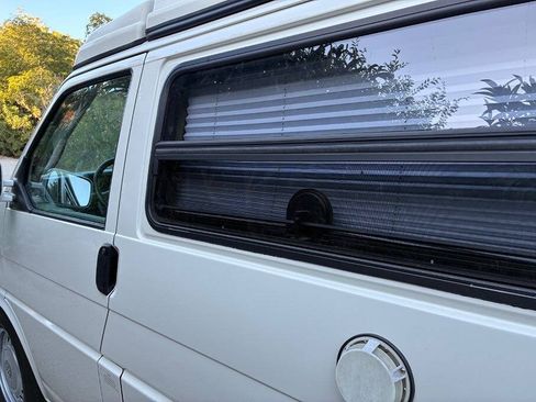 Used 2003 Volkswagen Eurovan Camper FWD image 34