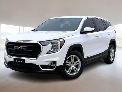 Used 2023 GMC Terrain SLE image 1