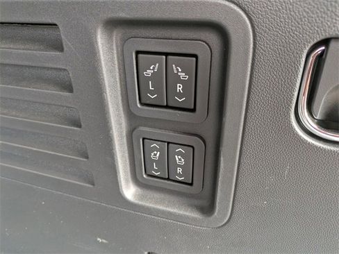 Used 2024 GMC Acadia Denali w/ Super Cruise Package image 22