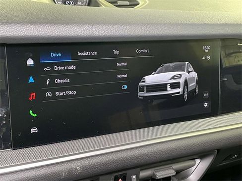 Used 2021 Porsche Macan image 30