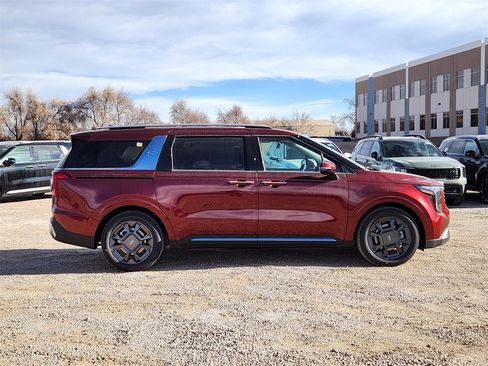 New 2026 Kia Carnival SX image 2