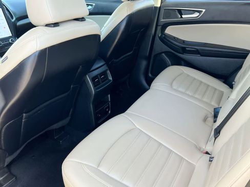 Used 2023 Ford Edge SEL w/ Convenience Package image 18