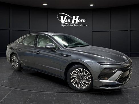 New 2026 Hyundai Sonata SEL image 1