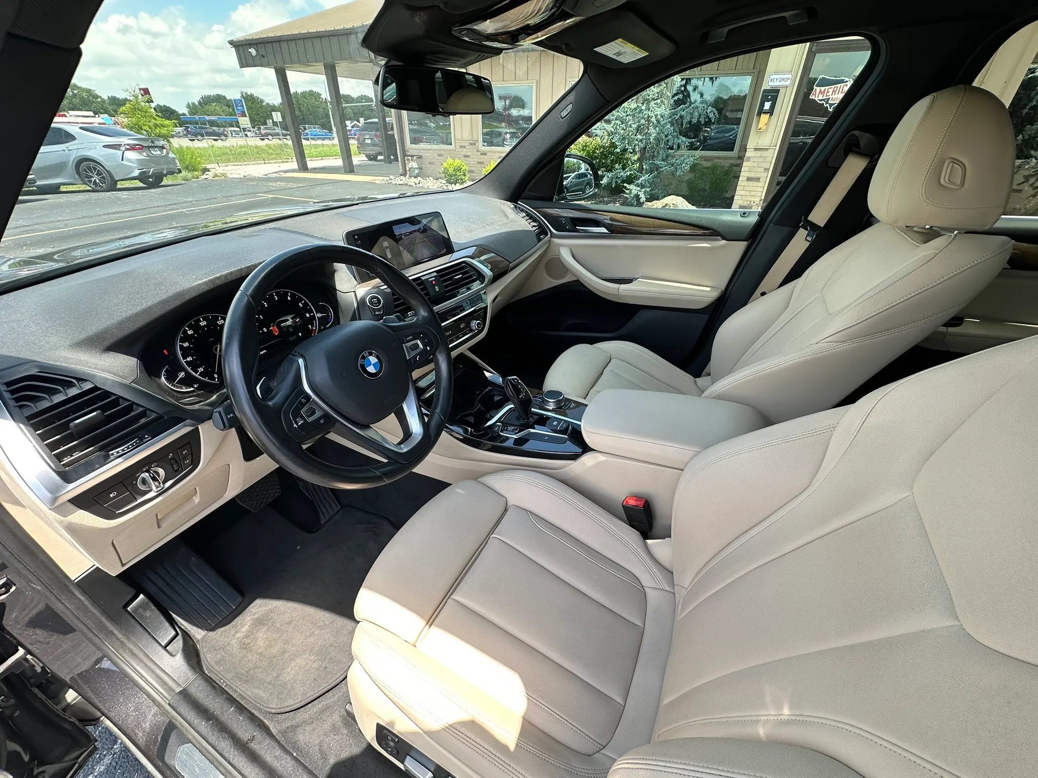Used 2019 BMW X3 sDrive30i w/ Convenience Package RWD image 2