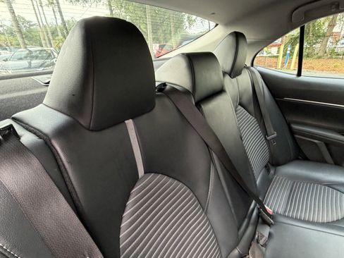 Used 2021 Toyota Camry SE FWD image 41
