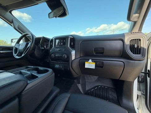 Used 2023 Chevrolet Silverado 1500 W/T RWD image 19