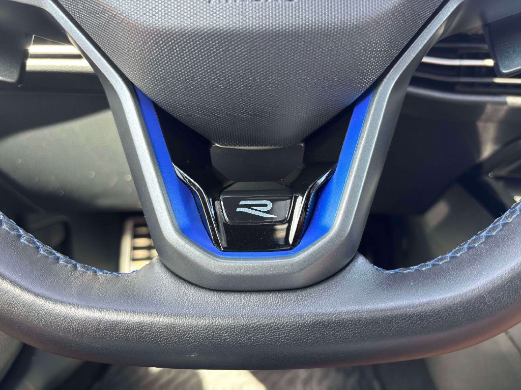 Used 2024 Volkswagen Golf R AWD/4WD image 27