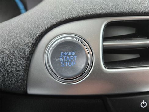 Certified 2024 Hyundai Palisade SEL image 19