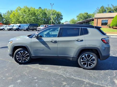 Used 2024 Jeep Compass Limited AWD/4WD image 34