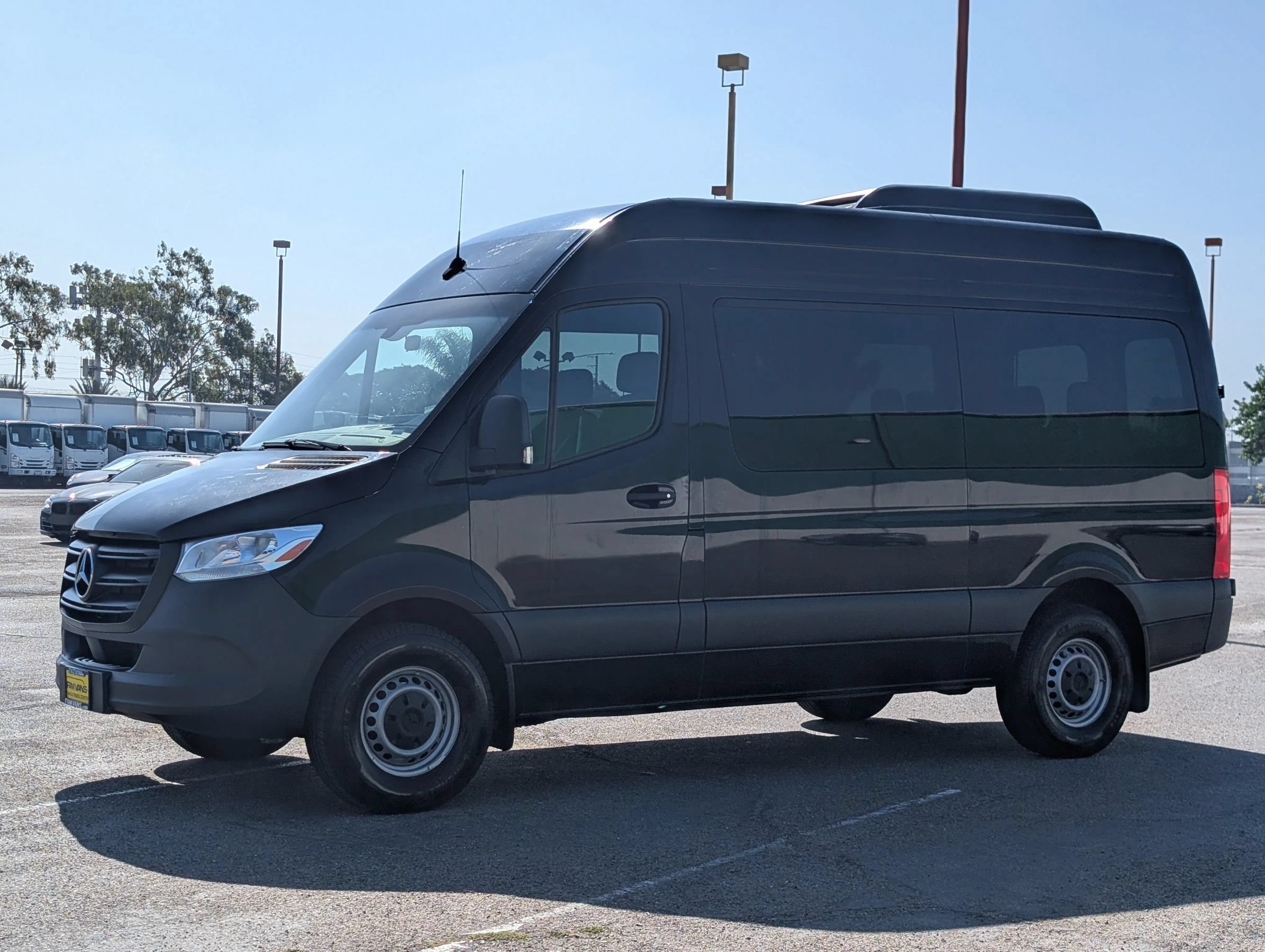 Used 2024 Mercedes-Benz Sprinter 2500 image 2