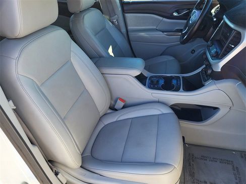 Certified 2023 GMC Acadia SLT image 19