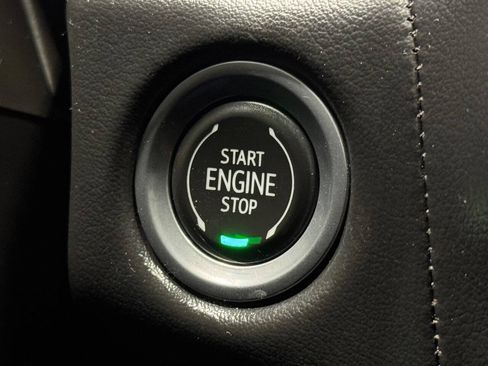 Used 2021 Chevrolet Tahoe RST w/ Luxury Package AWD/4WD image 43