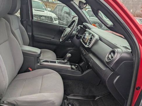 Certified 2019 Toyota Tacoma TRD Off-Road image 20