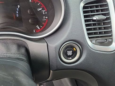 Used 2019 Dodge Durango SXT image 15