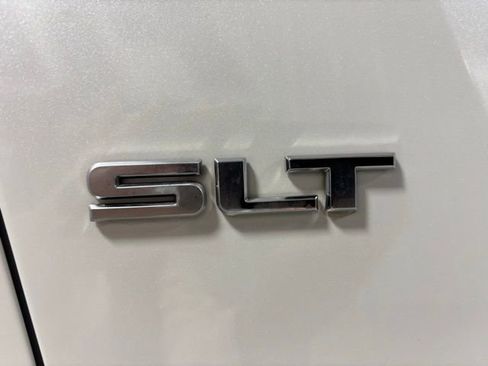 Used 2019 GMC Acadia SLT image 6