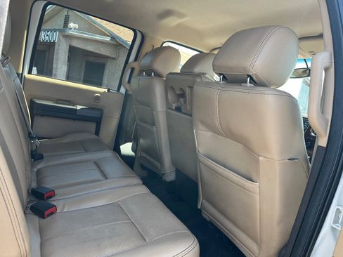 Used 2012 Ford F250 Lariat w/ Lariat Interior Pkg AWD/4WD image 32
