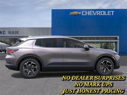 New 2026 Chevrolet Equinox EV LT image 5