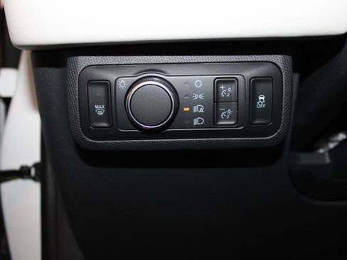 Used 2022 Ford Mustang Mach-E Premium w/ Ice White Appearance Package image 25