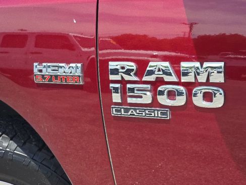 Used 2020 RAM 1500 Express w/ Express Value Package AWD/4WD image 11