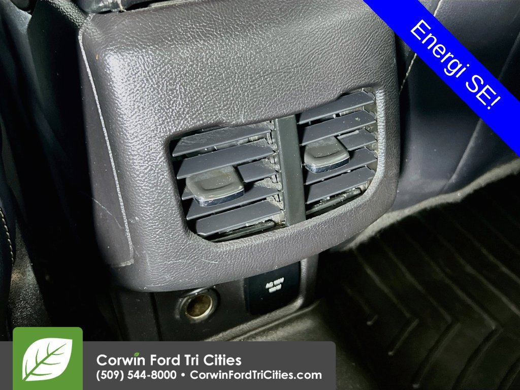 Used 2018 Ford Fusion Energi SE FWD image 29