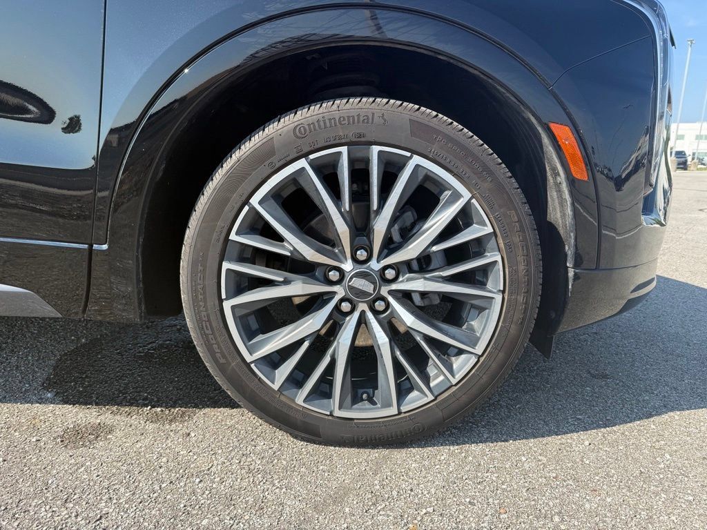 Certified 2024 Cadillac XT4 Sport AWD/4WD image 18