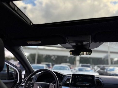 Used 2024 Honda Odyssey Sport image 30