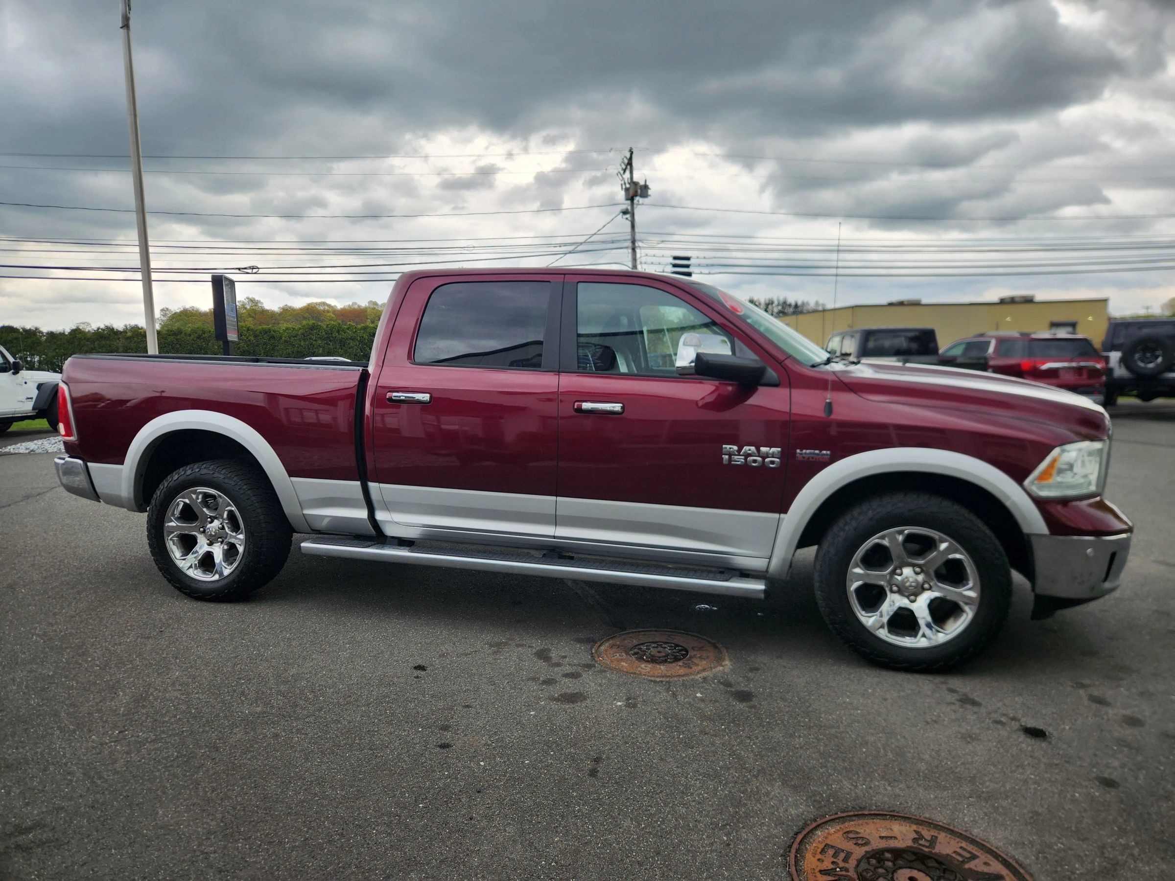Used 2017 RAM 1500 Laramie w/ Convenience Group AWD/4WD image 37