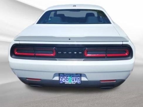 Used 2020 Dodge Challenger SXT RWD image 5