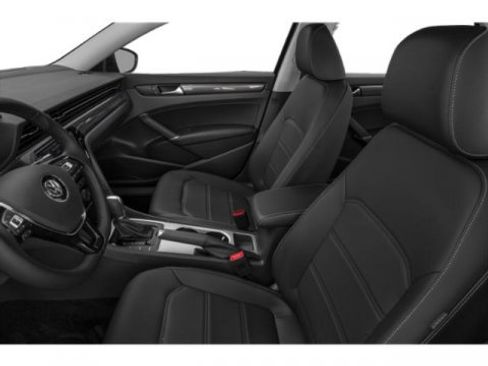 Used 2021 Volkswagen Passat 2.0T R-Line image 9