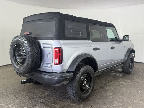 Used 2022 Ford Bronco Black Diamond AWD/4WD image 9