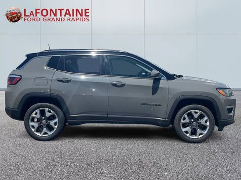 Used 2019 Jeep Compass Limited AWD/4WD image 8