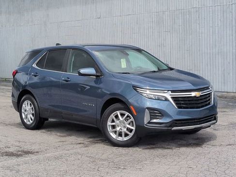 Used 2024 Chevrolet Equinox LT w/ LPO, Floor Liner Package FWD image 11