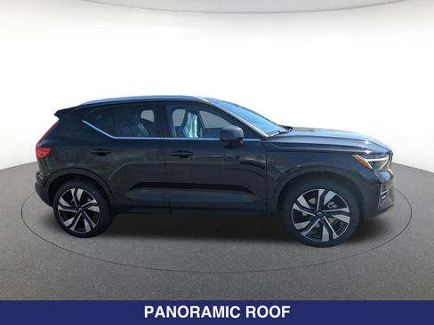 New 2025 Volvo XC40 B5 Plus w/ Protection Package Premier AWD/4WD image 3