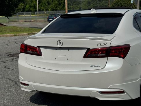 Used 2017 Acura TLX V6 SH-AWD w/ Technology Pkg image 23