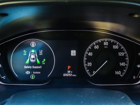 Used 2018 Honda Accord Touring image 6