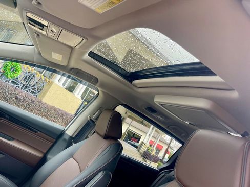 Used 2025 Honda Odyssey Elite image 17