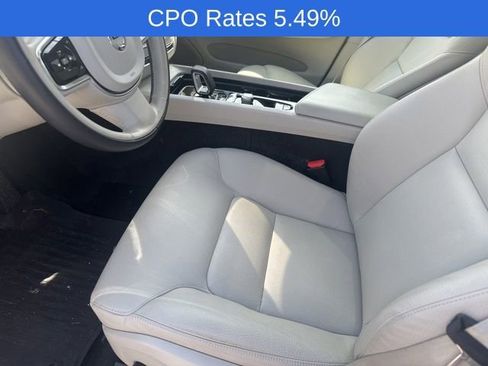 Used 2024 Volvo XC60 B5 Plus w/ Climate Package AWD/4WD image 18