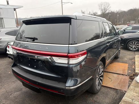 Used 2022 Lincoln Navigator L Reserve image 6