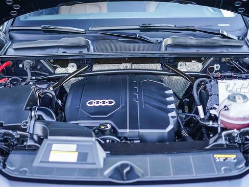 Used 2023 Audi Q5 2.0T Premium Plus w/ Premium Plus Package image 31