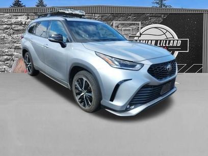 Used 2021 Toyota Highlander XSE