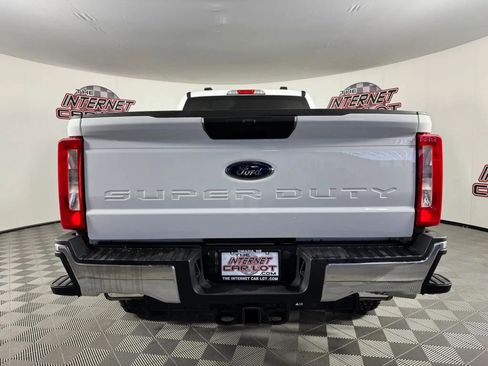 Used 2023 Ford F350 XLT AWD/4WD image 6