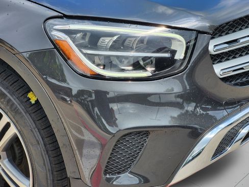 Used 2020 Mercedes-Benz GLC 300 4MATIC image 26