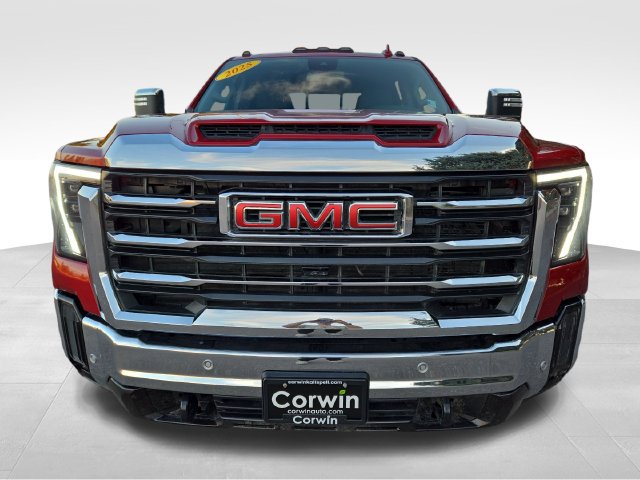 Used 2025 GMC Sierra 2500 SLT w/ SLT Premium Package AWD/4WD image 4