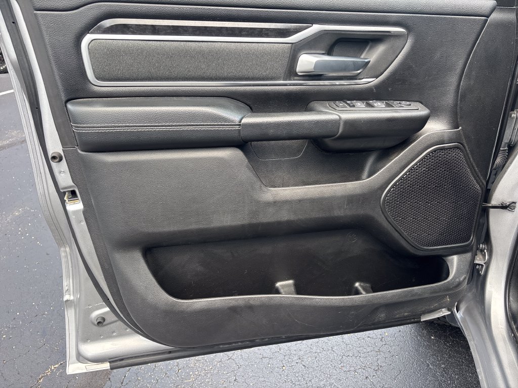 Used 2022 RAM 1500 Big Horn AWD/4WD image 16
