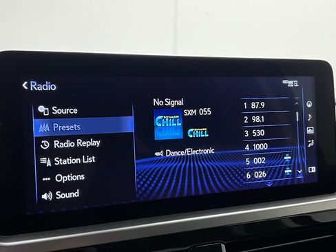 Used 2023 Lexus GX 460 Premium image 14